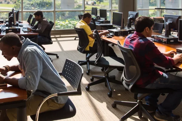 Students usgin computers in the library